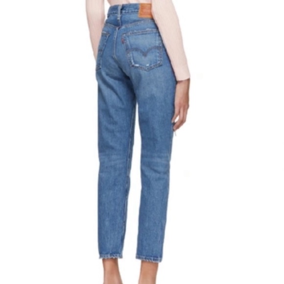 LEVI’S Mid-Rise Distressed Wedgies - Picture 3 of 8